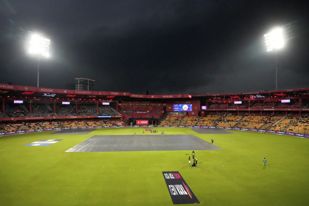 IPL තවත් තරග දෙකක් අද IPL තවත් තරග දෙකක් අද