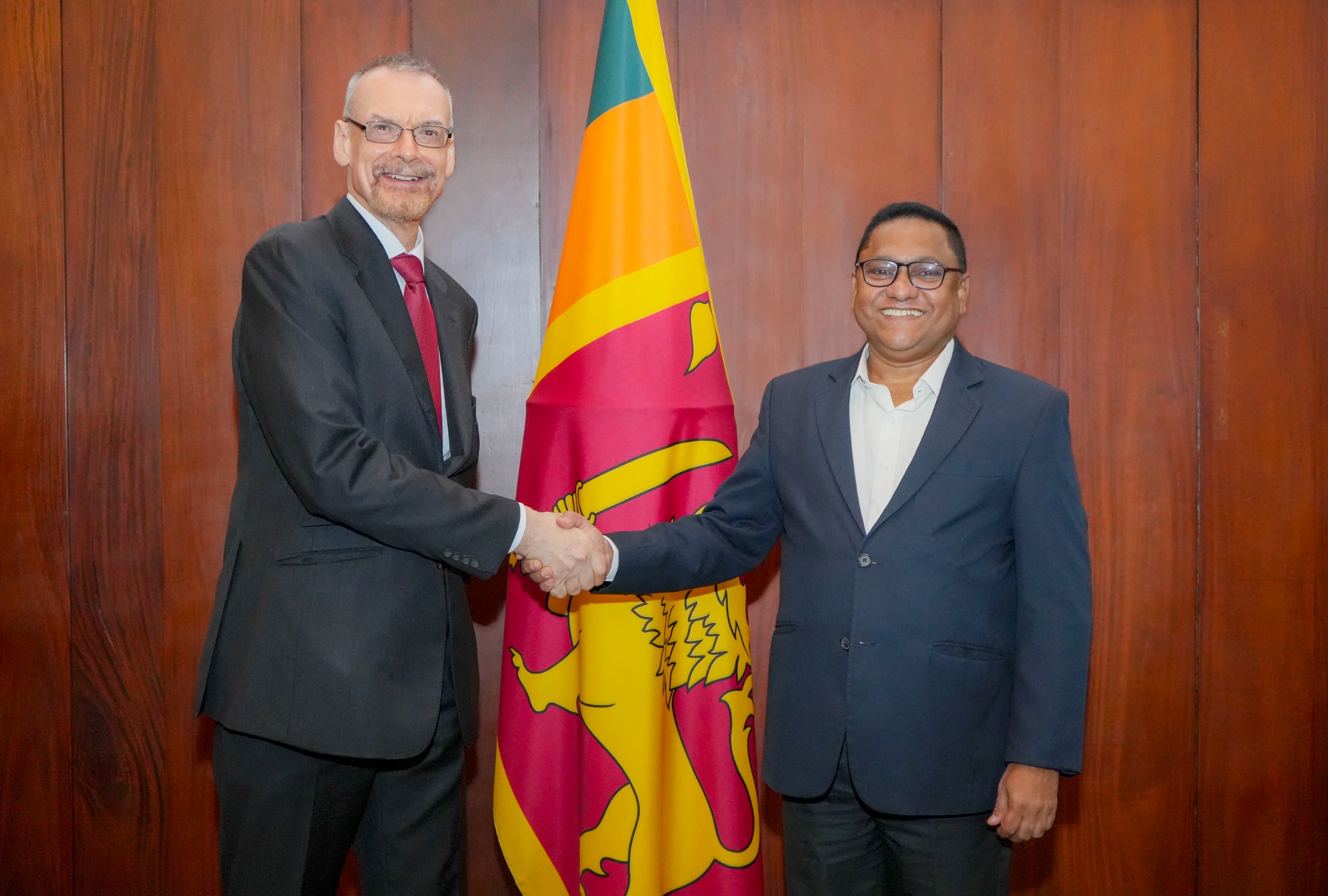 ද්විපාර්ශ්වික ණය ගිවිසුම ප්රතිව්යූහගත කිරීම කඩිනම් කරන්න ප්රංශ රජය කැමැත්ත ද්විපාර්ශ්වික ණය ගිවිසුම ප්රතිව්යූහගත කිරීම කඩිනම් කරන්න ප්රංශ රජය කැමැත්ත