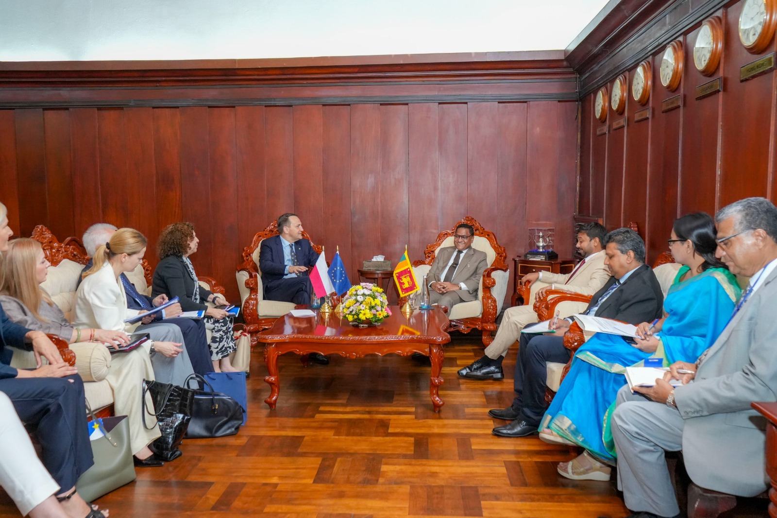 යුරෝපා සංගමයේ රටවල් සඳහා වීසා ලබා ගැනීමේ ගැටලුව විසඳන්න නව යාන්ත්‍රණයක්