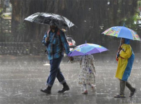 ප්රදේශ කිහිපයකට පස්වරුවේ තද වැසි ප්රදේශ කිහිපයකට පස්වරුවේ තද වැසි