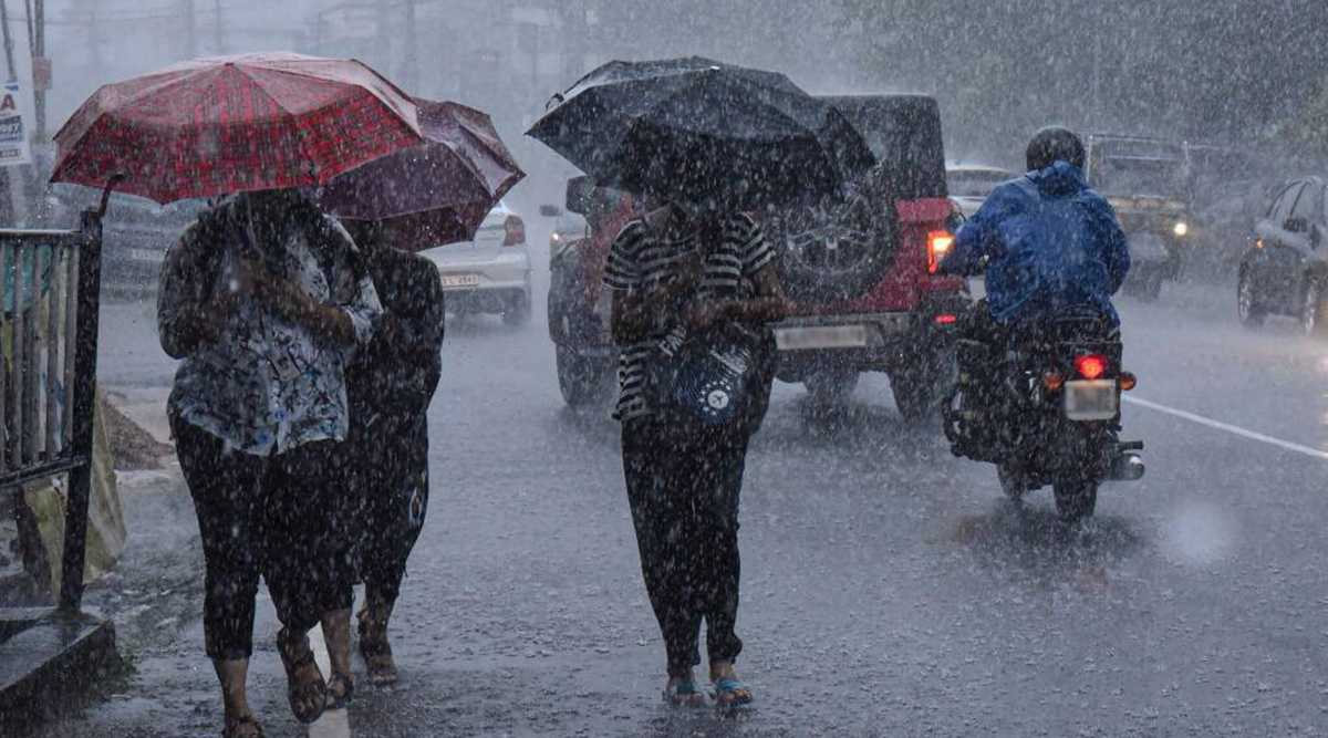 දිස්ත්‍රික්ක කිහිපයකට අදත් තද වැසි