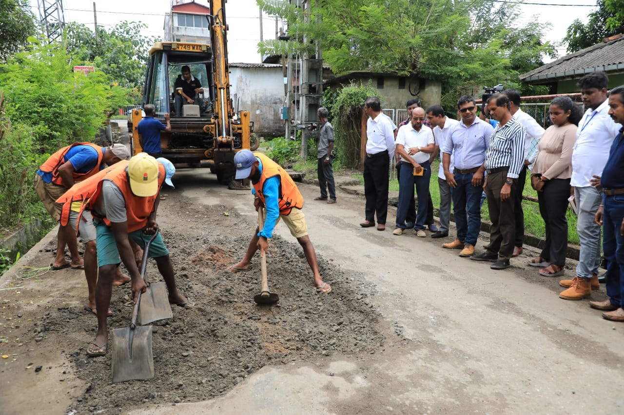 ග්රාමීය මාර්ග 1000 ක් හැදීමට “පුනරුදයට මග” සදහා රු. බිලියන 19 ක් ග්රාමීය මාර්ග 1000 ක් හැදීමට “පුනරුදයට මග” සදහා රු. බිලියන 19 ක්