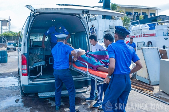 ධීවර යාත්රා අනතුරු වලින් පසු ධීවර ඇමතිගෙන් විශේෂ කමිටුවක් (VIDEO) ධීවර යාත්රා අනතුරු වලින් පසු ධීවර ඇමතිගෙන් විශේෂ කමිටුවක් (VIDEO)
