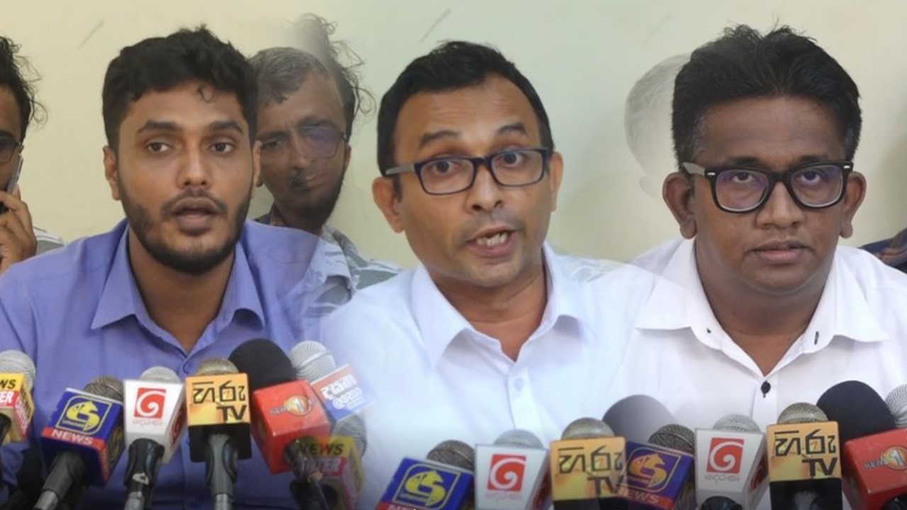 වැලිගම ජා.ජ.බ. මන්ත්රීවරුන් 02 ක් පැහැර ගැනීම ස.ජ.බ. යේ සභාපතිකමට නම් කළ ලියාපදිංචි අපරාධකරුවකු ගේ සැලැස්මක් බවට චෝදනා වැලිගම ජා.ජ.බ. මන්ත්රීවරුන් 02 ක් පැහැර ගැනීම ස.ජ.බ. යේ සභාපතිකමට නම් කළ ලියාපදිංචි අපරාධකරුවකු ගේ සැලැස්මක් බවට චෝදනා