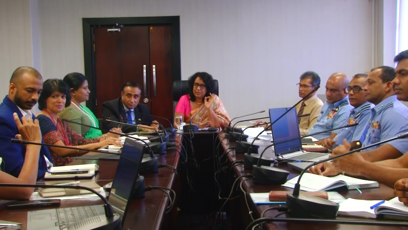 2026 සිට පාසල් යන ළමුන්ට නව හැඳුනුම්පතක් 2026 සිට පාසල් යන ළමුන්ට නව හැඳුනුම්පතක්