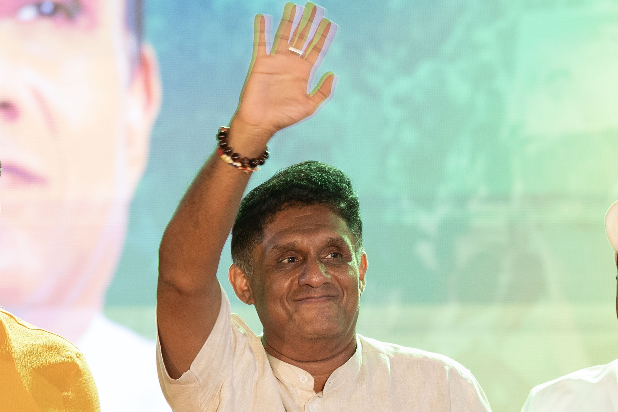 විපක්ෂනායක කියන ආණ්ඩුවේ බරපතල වරද