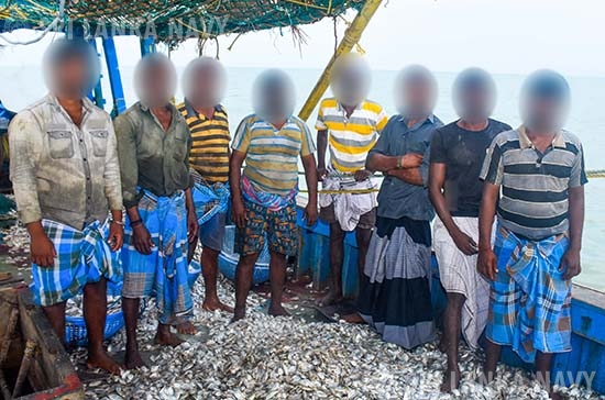 අනවසර ධීවර කටයුතු සිදු කල ඉන්දීය ධීවරයින් 08 නාවික හමුදා භාරයට අනවසර ධීවර කටයුතු සිදු කල ඉන්දීය ධීවරයින් 08 නාවික හමුදා භාරයට
