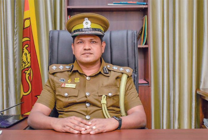 බන්ධනාගාර මාධ්‍ය ප්‍රකාශක ඉල්ලා අස්වෙයි