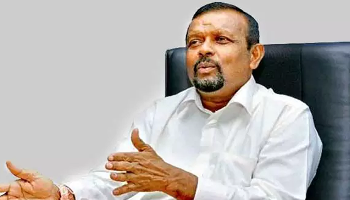 හිටපු අමාත්‍ය එස්.එම්. චන්ද්‍රසේන අත්අඩංගුවට (VIDEO)