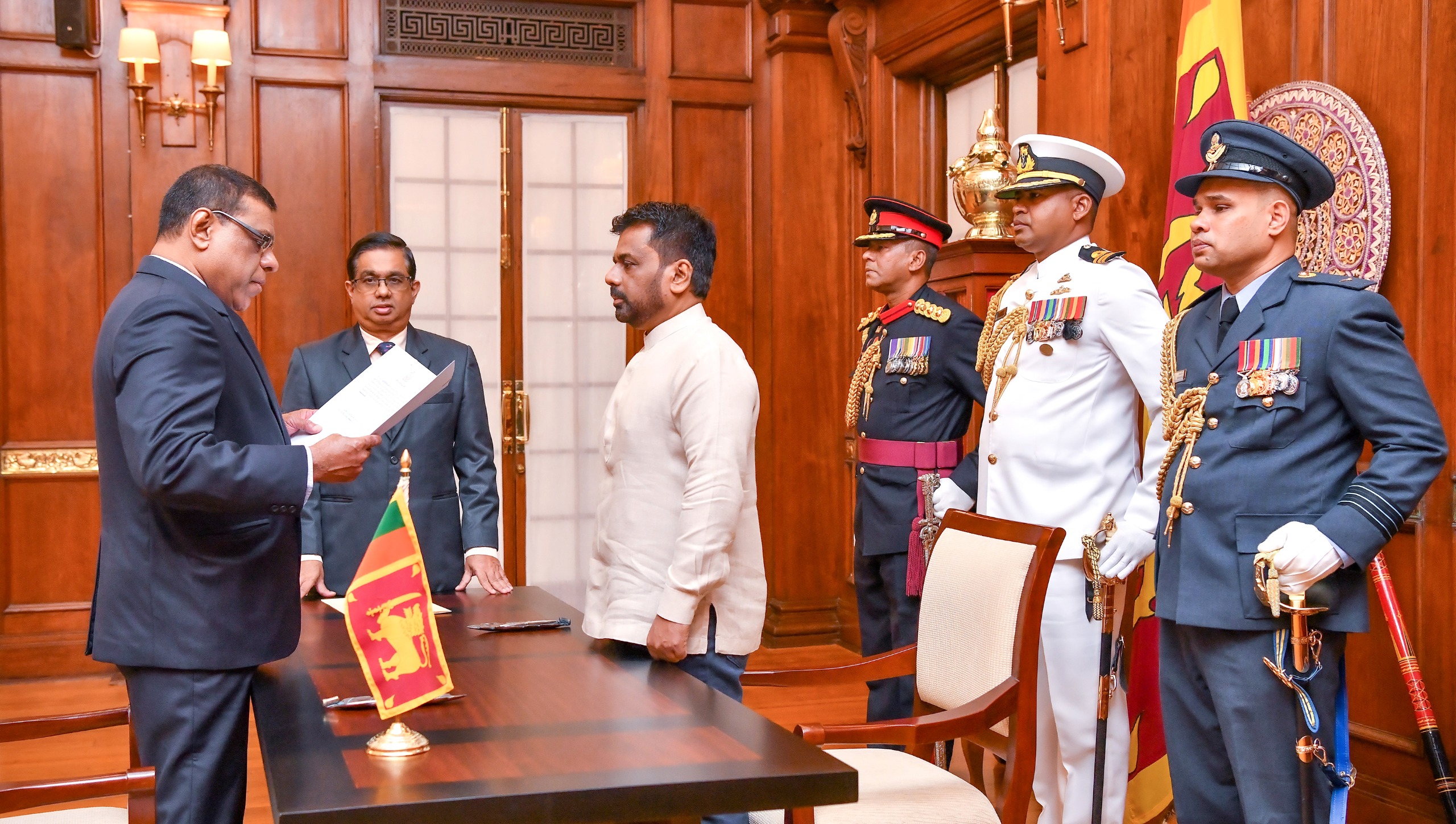 නව අගවිනිසුරු ලෙස ප්රීති පද්මන් සූරසේන නව අගවිනිසුරු ලෙස ප්රීති පද්මන් සූරසේන