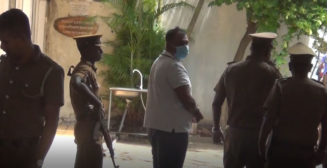 ගනේමුල්ල සංජීව ඝාතන සිද්ධියේ සැකකාර පොලිසියේ කොස්තාපල්ට ඇප ගනේමුල්ල සංජීව ඝාතන සිද්ධියේ සැකකාර පොලිසියේ කොස්තාපල්ට ඇප