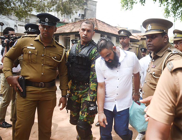 හරක් කටාට අපරාධ පරික්ෂණ දෙපාර්තමේන්තුවෙන් පලායාමට අනුබල දීමේ නඩුවේ දෙවැනි විත්තිකරුට ඇප ඉල්ලයි හරක් කටාට අපරාධ පරික්ෂණ දෙපාර්තමේන්තුවෙන් පලායාමට අනුබල දීමේ නඩුවේ දෙවැනි විත්තිකරුට ඇප ඉල්ලයි