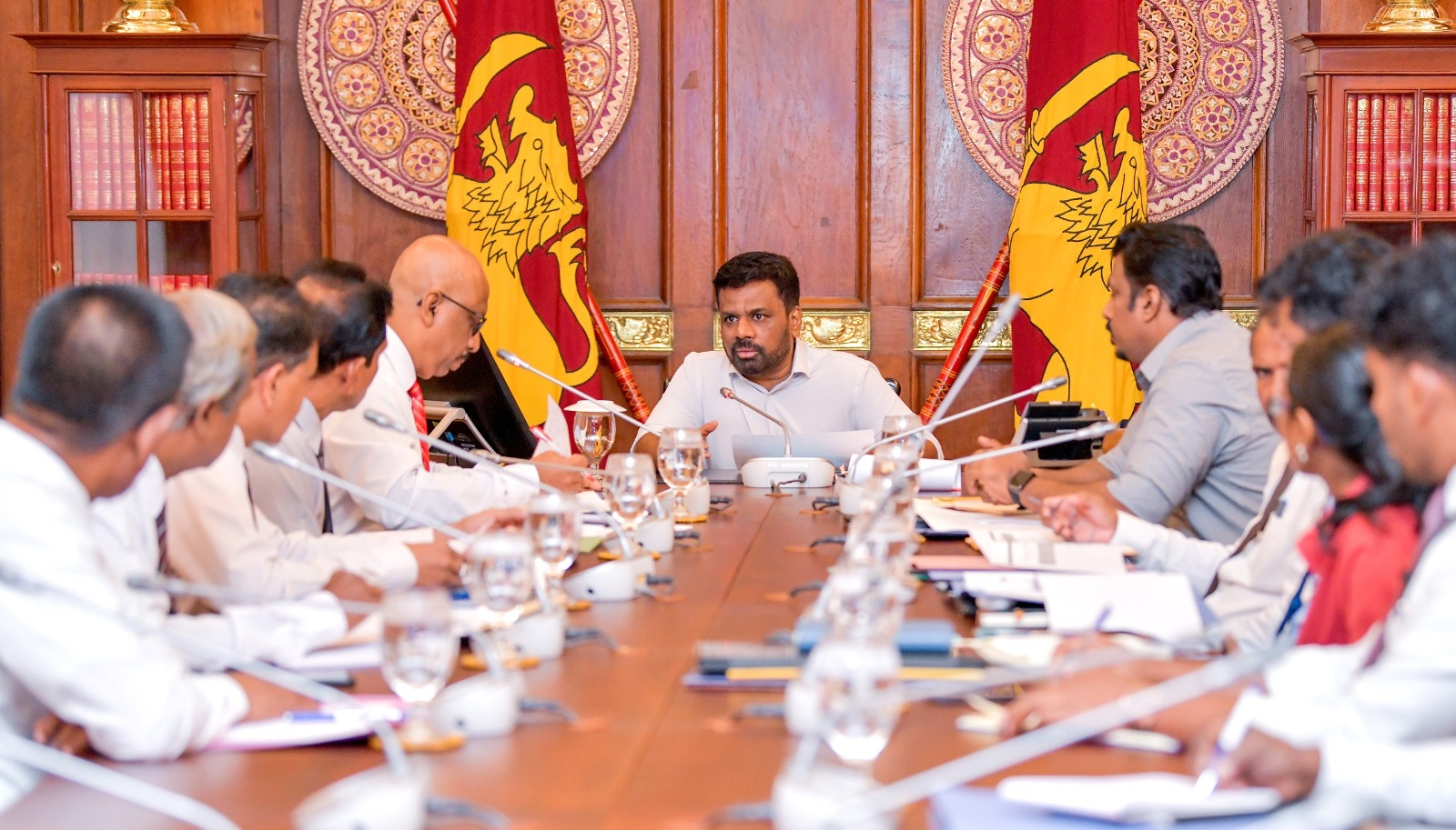 ජනපති, තරුණ කටයුතු සහ ක්රීඩා අමාත්යාංශයේ ප්රගතිය විමසයි ජනපති, තරුණ කටයුතු සහ ක්රීඩා අමාත්යාංශයේ ප්රගතිය විමසයි
