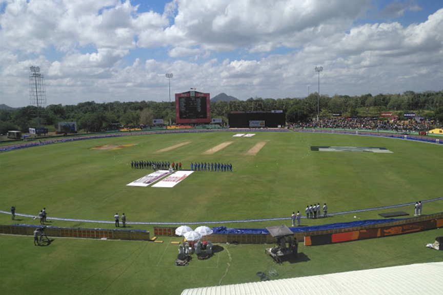 දෙවැනි T 20 ට ප්රවේශපත්ර අහිමිව දඹුල්ලේ ක්රීඩා ලෝලීන් අතර උනුසුම් තත්ත්වයක් (Video) දෙවැනි T 20 ට ප්රවේශපත්ර අහිමිව දඹුල්ලේ ක්රීඩා ලෝලීන් අතර උනුසුම් තත්ත්වයක් (Video)
