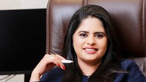 තිළිණිටත් වැඩ වැරදෙයිද ? අධිකරණ නිළධාරියකුට බැන වැදිලා !