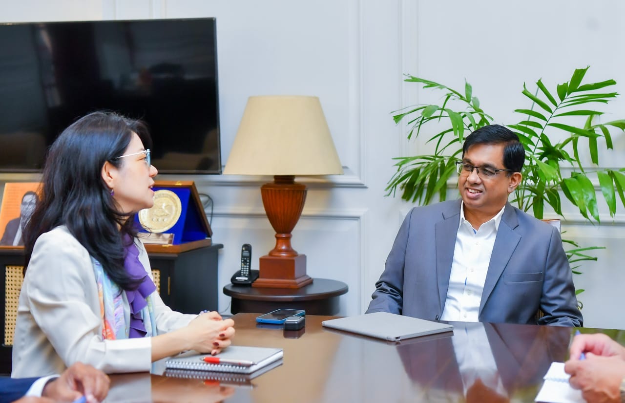 ඵලදායී රාජ්ය සේවයක් සැපයීම සදහා රාජ්ය ආයතනවල අභ්යන්තර කටයුතු ඒකක පිහිටුවීමට එ.ජා. සංවර්ධන වැඩසටහනේ සහය ඵලදායී රාජ්ය සේවයක් සැපයීම සදහා රාජ්ය ආයතනවල අභ්යන්තර කටයුතු ඒකක පිහිටුවීමට එ.ජා. සංවර්ධන වැඩසටහනේ සහය