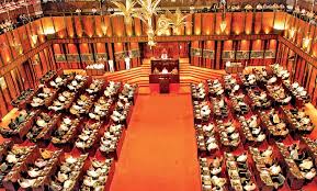 අතුරු ප්‍රශ්නයක් නිසා පාර්ලිමේන්තුව උදේම උනුසුම් වෙයි (VIDEO)