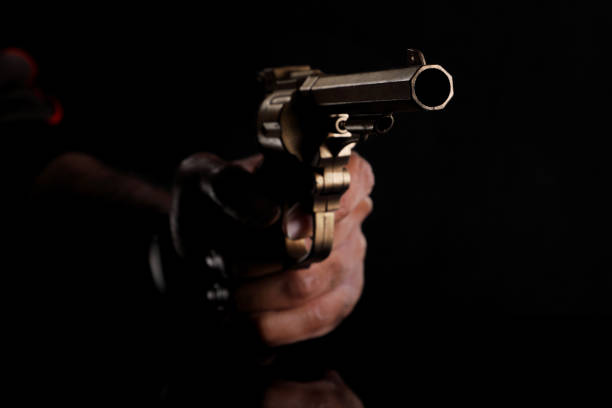 කොස්ගම, සුදුවැල්ල වෙඩිතැබීමකින් කුඩා දියණියක් ඇතුළු තිදෙනෙකුට තුවාල කොස්ගම, සුදුවැල්ල වෙඩිතැබීමකින් කුඩා දියණියක් ඇතුළු තිදෙනෙකුට තුවාල