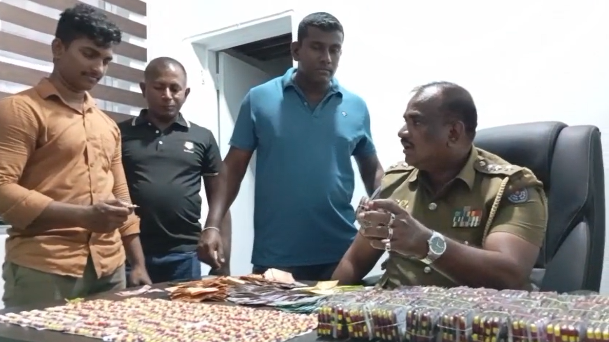 හෙරොයින් විකුණා රිමාන්ඩ් එකෙන් ඇවිත් කතක් මත්කරල්  විකුණලා