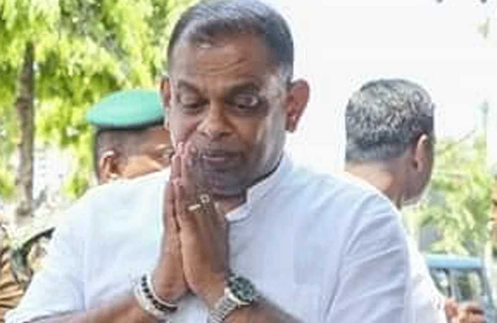 දේශබන්දු තෙන්නකෝන් අත්අඩංගුවට