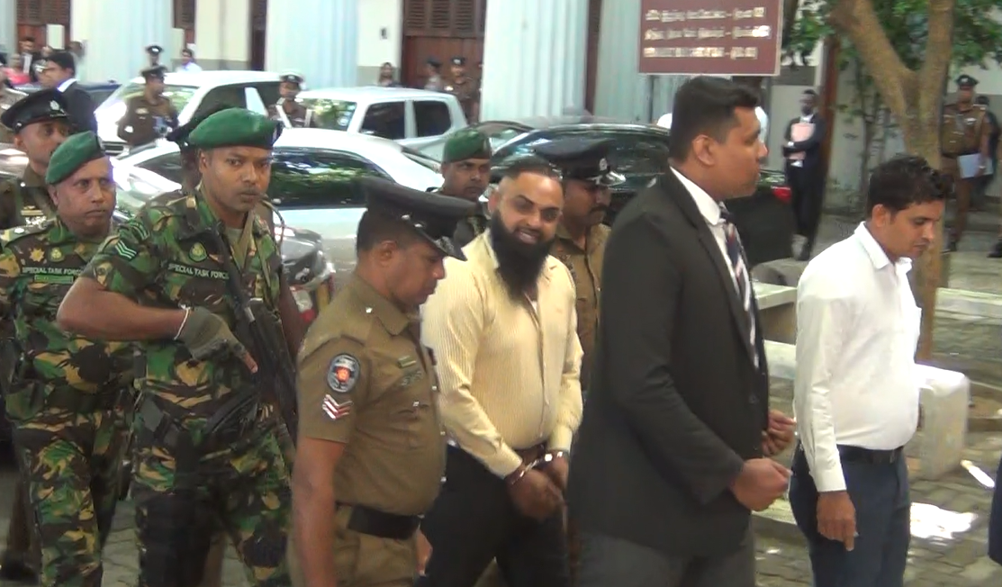 චෝදනා 50 ක් යටතේ “හරක් කටා” ඇතුළු විත්තිකරුවන් පස්දෙනෙකුට එරෙහිව නීතිපතිවරයා අධිචෝදනා බාරදෙයි (VIDEO) චෝදනා 50 ක් යටතේ “හරක් කටා” ඇතුළු විත්තිකරුවන් පස්දෙනෙකුට එරෙහිව නීතිපතිවරයා අධිචෝදනා බාරදෙයි (VIDEO)