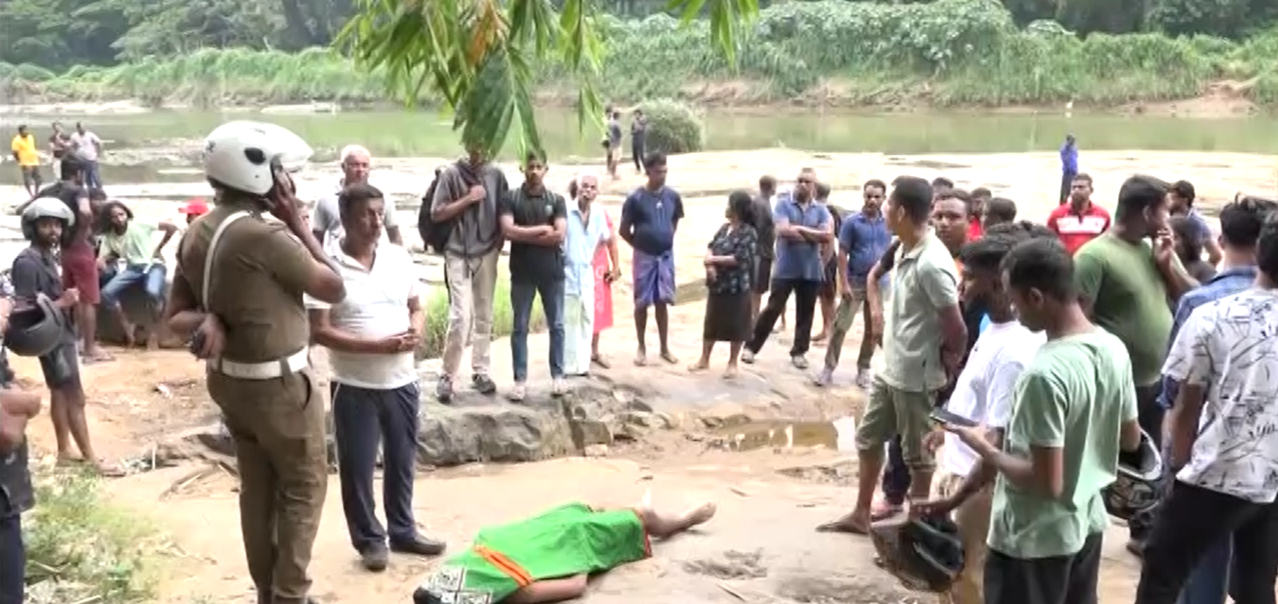 මහවැලි ගගේ දිය නෑමට ගිය තරුණයෙක් මරුට මහවැලි ගගේ දිය නෑමට ගිය තරුණයෙක් මරුට