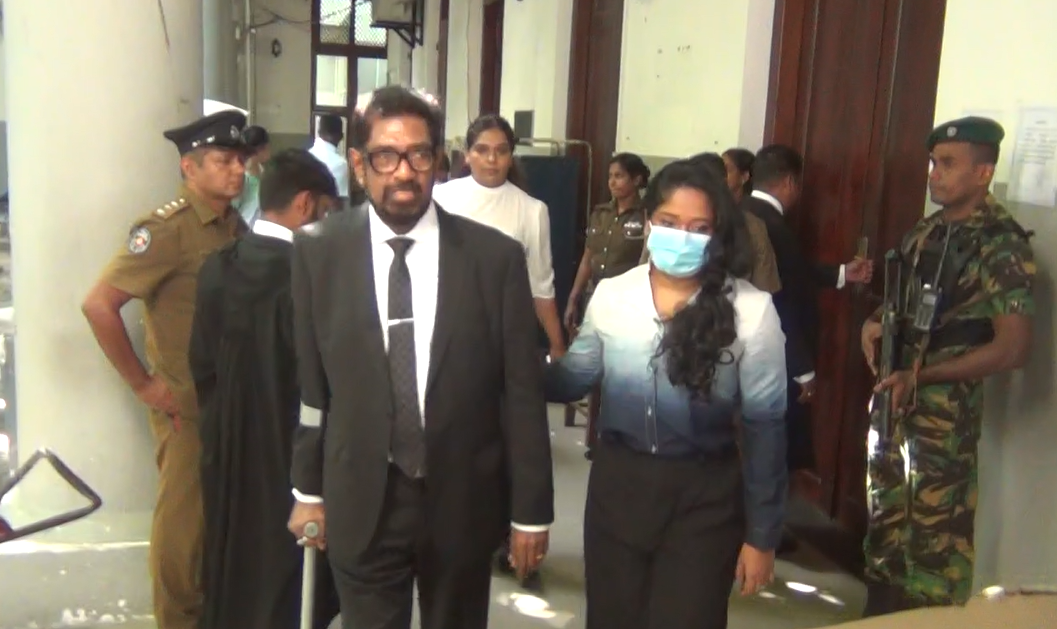 මිලියන 98ක අයථා වත්කම් උපයා ගැනීමේ නඩුවේ කෙහෙලිය පවුල වරද පිළිනොගන්නා බව පවසයි මිලියන 98ක අයථා වත්කම් උපයා ගැනීමේ නඩුවේ කෙහෙලිය පවුල වරද පිළිනොගන්නා බව පවසයි