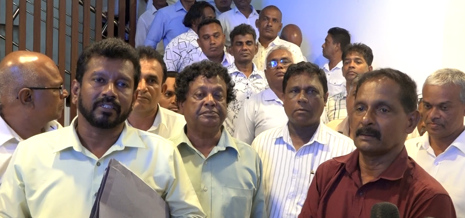 තැපැල් වර්ජනය අවසන් වන ලකුණු – වෘත්තීය සමිති ඇමති සමග එකගතාවක් තැපැල් වර්ජනය අවසන් වන ලකුණු – වෘත්තීය සමිති ඇමති සමග එකගතාවක්