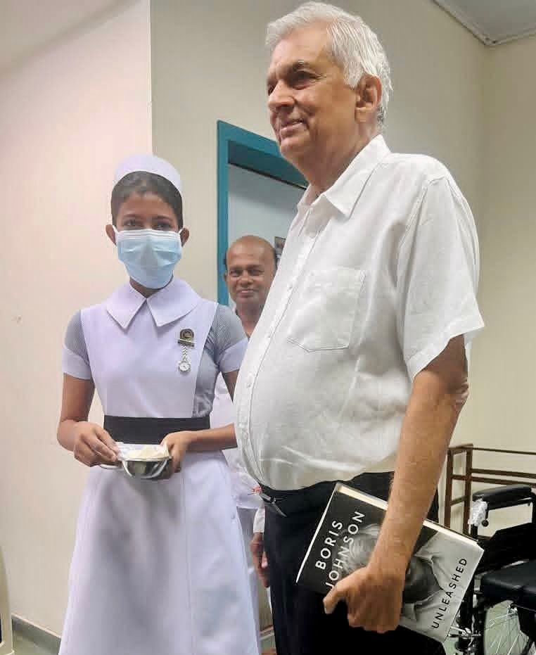 රනිල් ජාතික රෝහලෙන් ගෙදර යයි රනිල් ජාතික රෝහලෙන් ගෙදර යයි