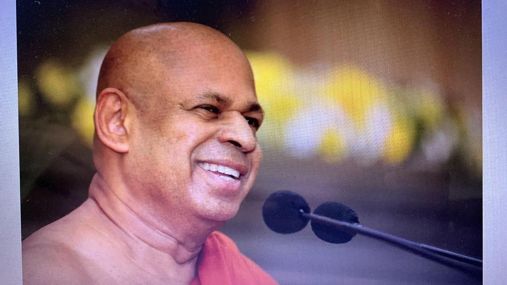 දශක හය හමාරක් සම්බුද්ධ චීවරය දරාගෙන සම්බුද්ධ ශාසනයට අඛණ්ඩව සේවය කරන වොෂිංටන් පන්සලේ නායක හිමි – මහරගම ධම්මසිරි නාහිමි දශක හය හමාරක් සම්බුද්ධ චීවරය දරාගෙන සම්බුද්ධ ශාසනයට අඛණ්ඩව සේවය කරන වොෂිංටන් පන්සලේ නායක හිමි – මහරගම ධම්මසිරි නාහිමි