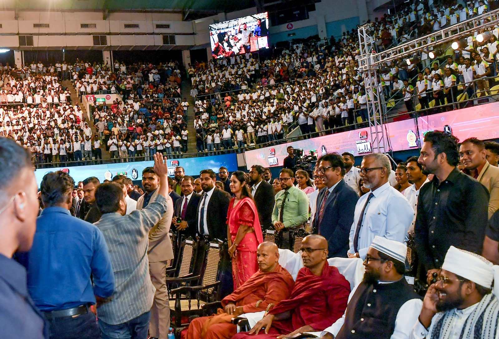 තරුණ ව්‍යාපාරය රටේ අනාගතය භාර ගන්නා නියමුවන් බිහි කරන ව්‍යාපාරය බවට පත්ව තිබෙනවා  – ජනපති