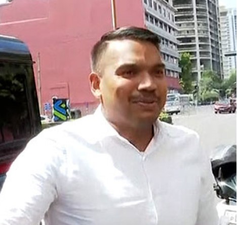 ආණ්ඩුව හිතාමතාම රටේ කර්මාන්ත ශාලා කඩාකප්පල් කරන හැටි නාමල් හොයාගෙන (VIDEO)