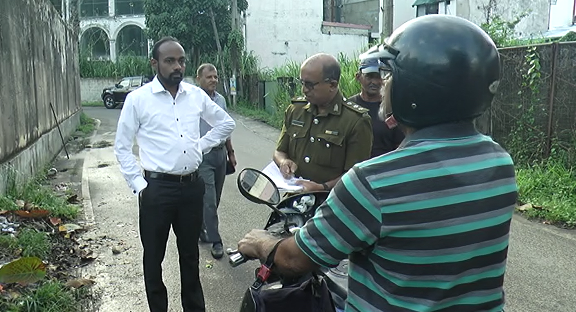 කෑගල්ලේ අවිදිමත් කසල බැහැර කළ අයට නීතිය