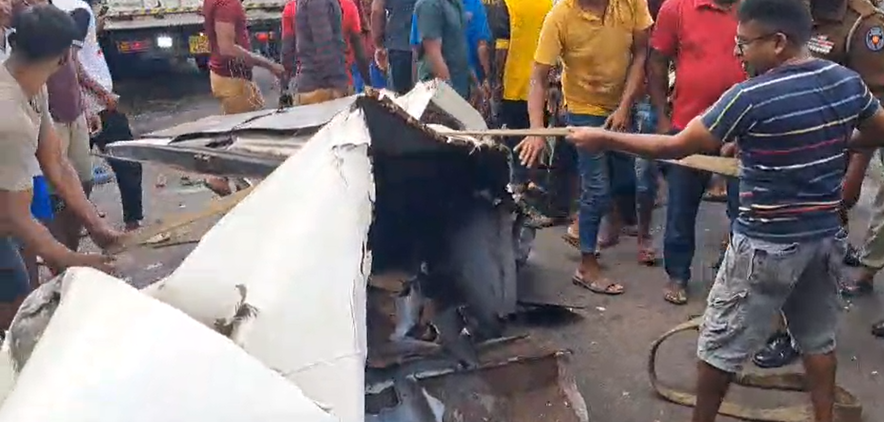 කුලියාපිටිය රියනතුරින් මියගිය තිදෙනා අතර පාසල් සිසුන් 02 ක්