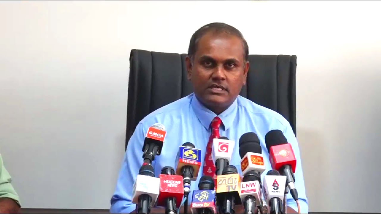 රජයේ වෛද්‍ය නිලධාරීන් ගේ වර්ජනය තාවකාලිකව අත්හිටුවයි