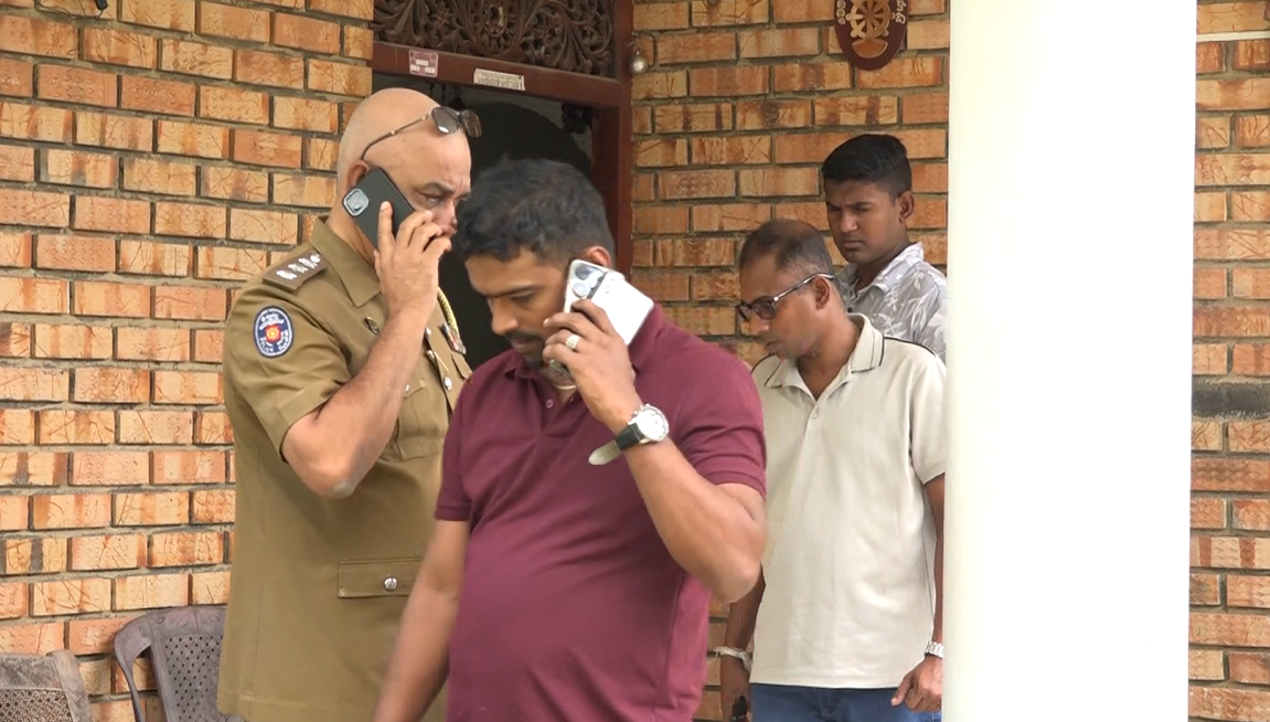 එගොඩ උයන පොලිස් නිලධාරියකුට නිවසේ දී පිරිසක් පහර දීලා
