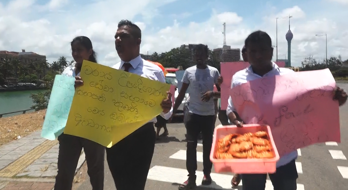 ගාලු මුවදොර අනීතික වෙළෙදුන්ට වරාය සමාගමෙන් උත්තරයක් ගාලු මුවදොර අනීතික වෙළෙදුන්ට වරාය සමාගමෙන් උත්තරයක්