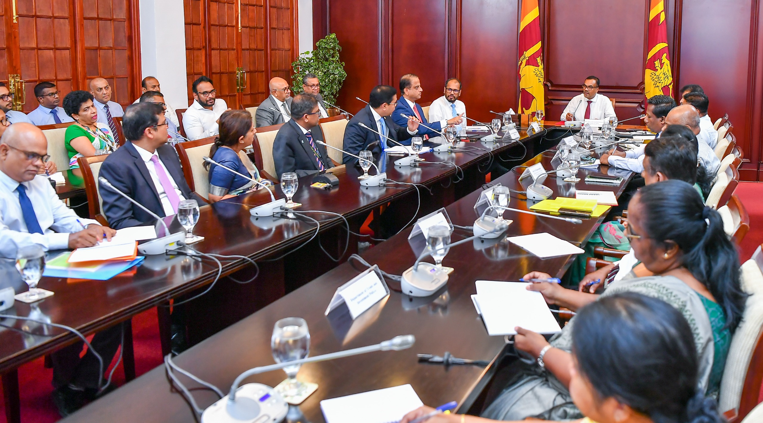 බැංකු, මූල්ය සහ රක්ෂණ ක්ෂේත්ර සම්බන්ධ පූර්ව අයවැය සාකච්ඡාවක් බැංකු, මූල්ය සහ රක්ෂණ ක්ෂේත්ර සම්බන්ධ පූර්ව අයවැය සාකච්ඡාවක්