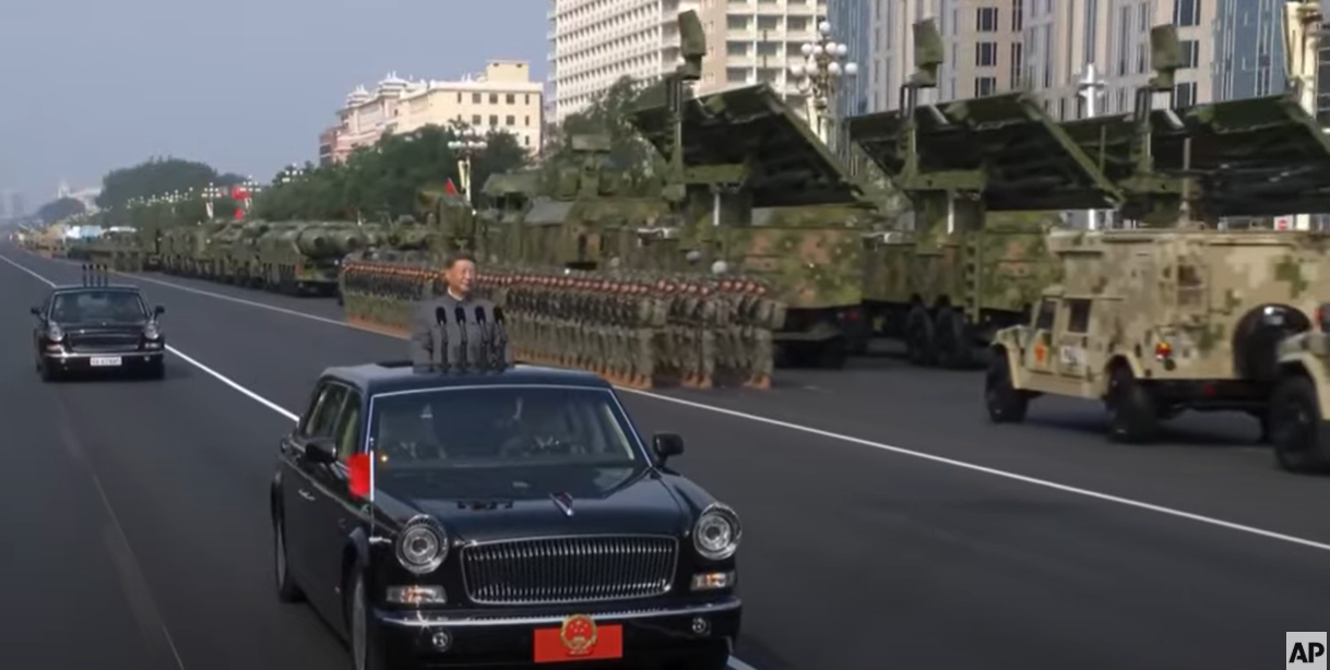 චීනය සිය යුද ශක්තිය ලොවට පෙන්වයි (VIDEO) චීනය සිය යුද ශක්තිය ලොවට පෙන්වයි (VIDEO)