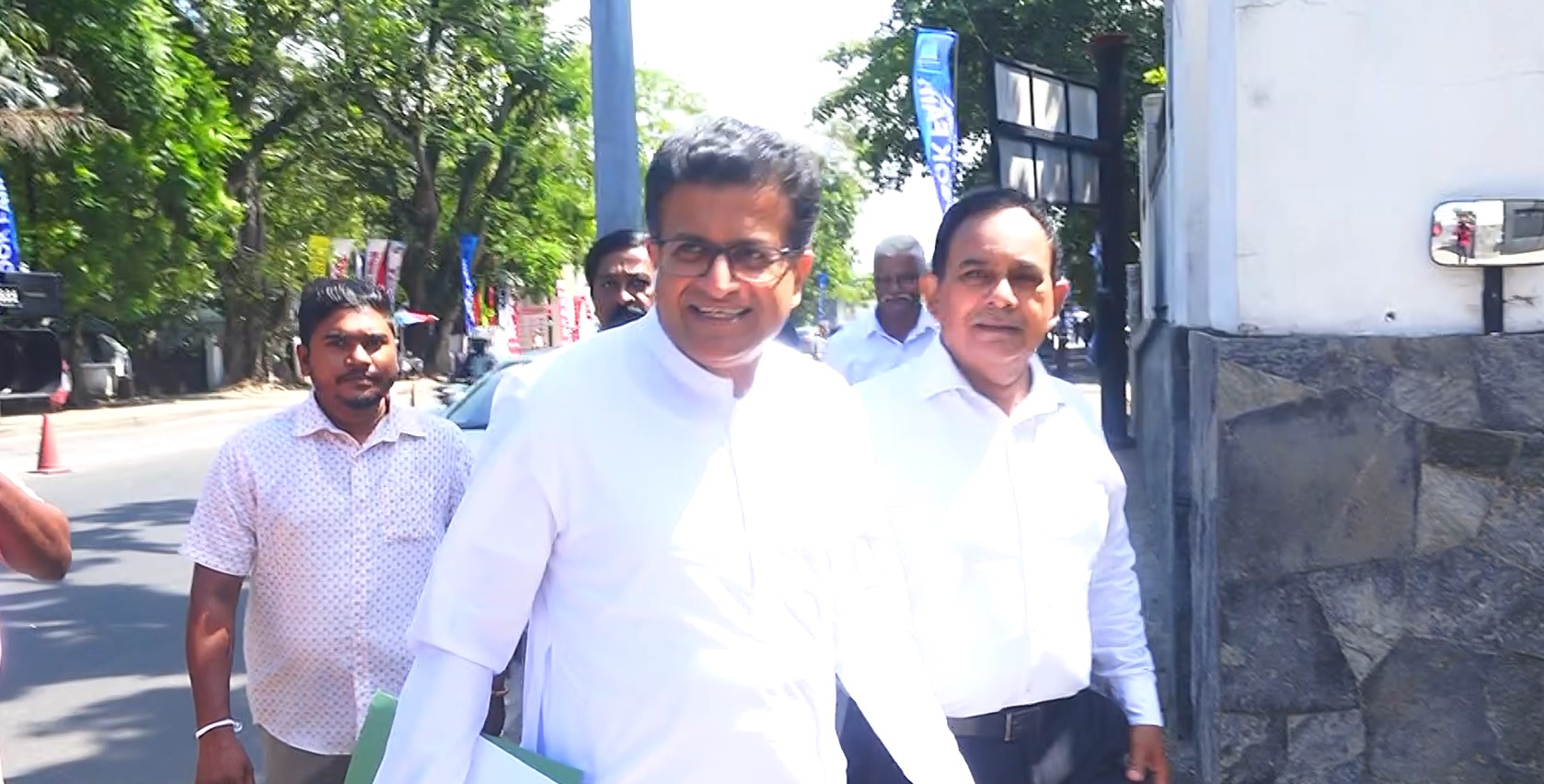 උදය ගම්මන්පිල ගෙන් අල්ලස් කොමිසමට පැමිණිල්ලක්