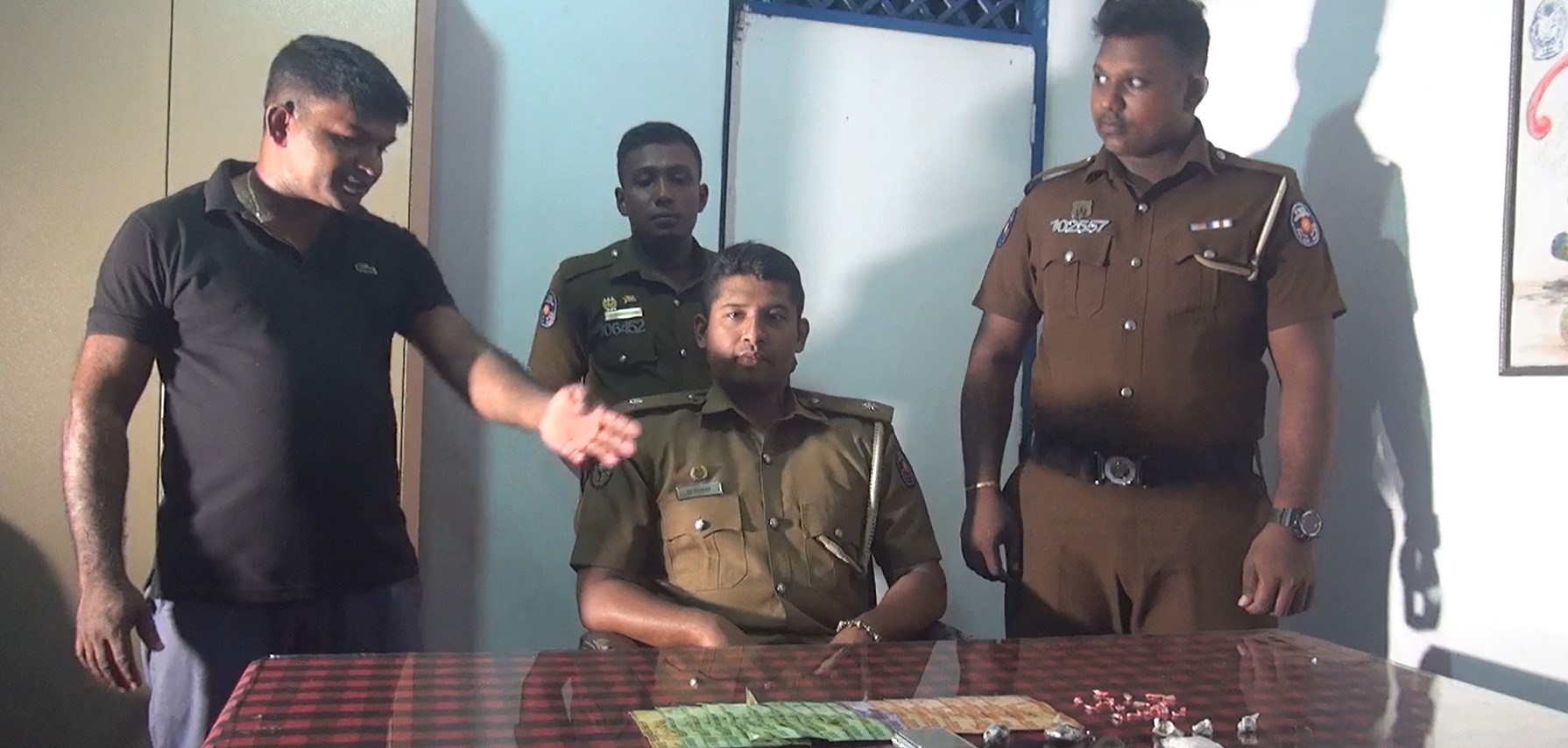 මත්ද්‍රව්‍ය ජාවාරම්කරුගේ ගෝලයෙකු ගනේමුල්ලෙන් අල්ලයි