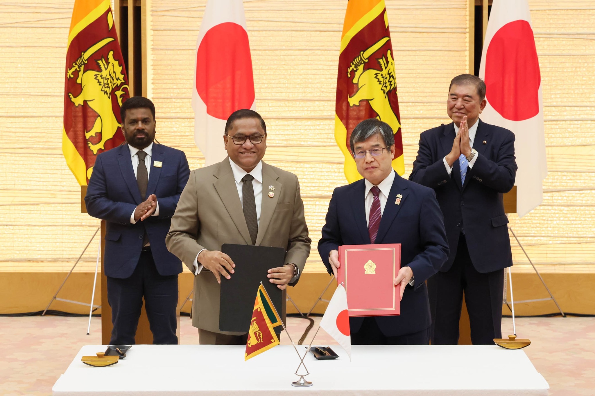 ශ්‍රී ලංකාව සහ ජපානය අතර නිල ගිවිසුම් දෙකකට එළඹෙයි