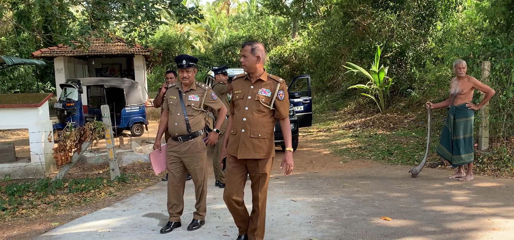 තියපු තැනක් නැති – කෙනෙක් නැති කුලියාපිටිය අරුම වෙඩි තැබීමේ පැමිණිල්ල තියපු තැනක් නැති – කෙනෙක් නැති කුලියාපිටිය අරුම වෙඩි තැබීමේ පැමිණිල්ල