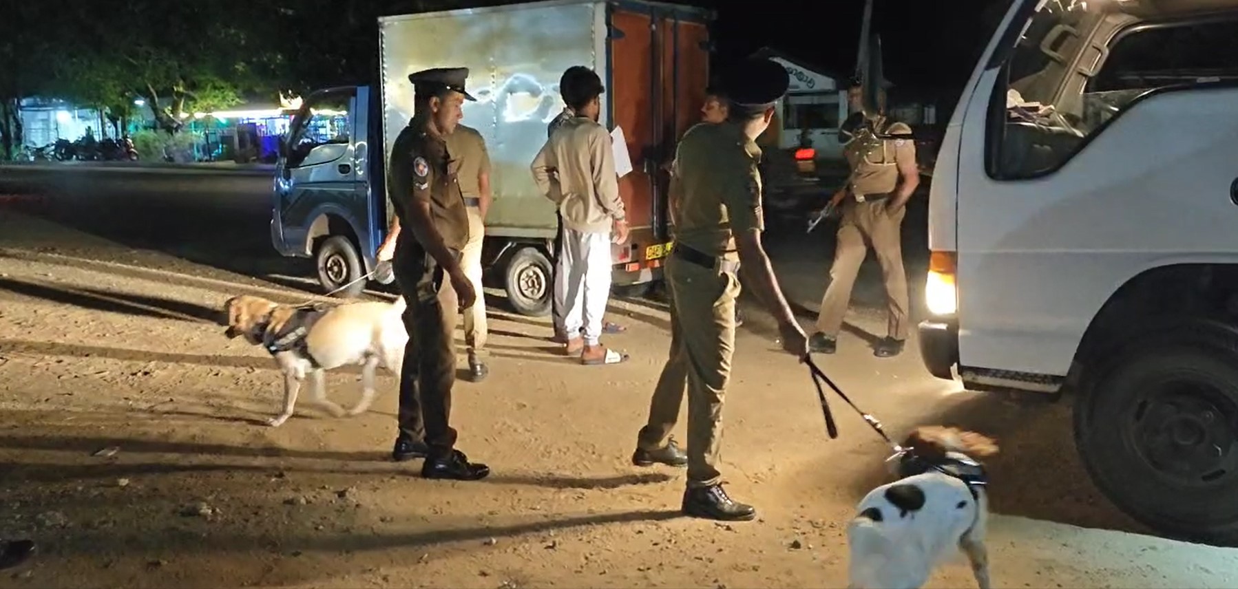 මත්ද්‍රව්‍ය සොයා උතුරු මැද පළාත පුරා පොලිස් මෙහෙයුම්