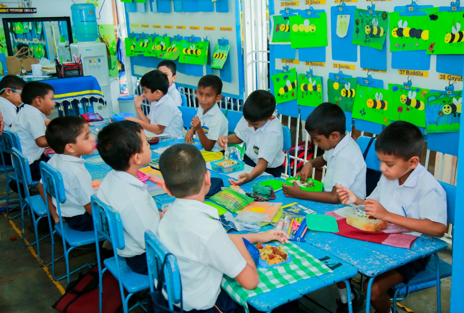 පාසල් දරුවන් මිලියන 1.4ක පෝෂණය වෙනුවෙන් රජයෙන් රුපියල් බිලියන 32ක්