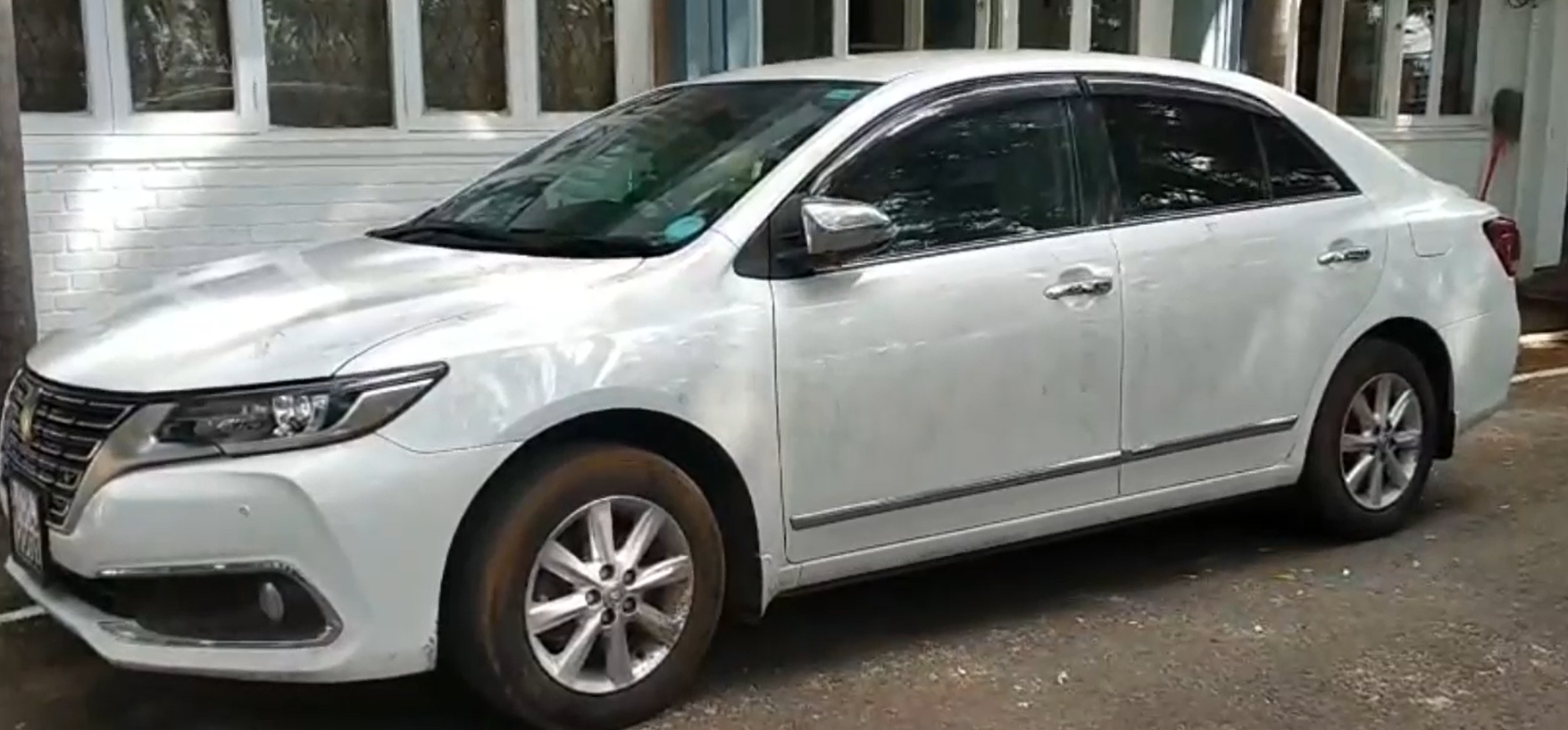 සම්පත් මනම්පේරි ගේ මෝටර් රථය සොයා ගනී (VIDEO) සම්පත් මනම්පේරි ගේ මෝටර් රථය සොයා ගනී (VIDEO)