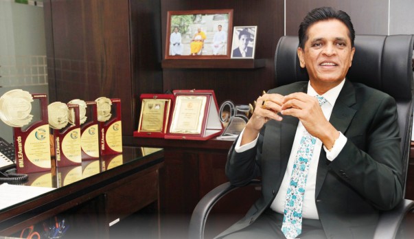 කළමනාකරණ නායකත්වයේ විශිෂ්ටත්වයට එස්.සී. විරසේකර රන් සම්මානයෙන් පිදුම් ලබයි කළමනාකරණ නායකත්වයේ විශිෂ්ටත්වයට එස්.සී. විරසේකර රන් සම්මානයෙන් පිදුම් ලබයි