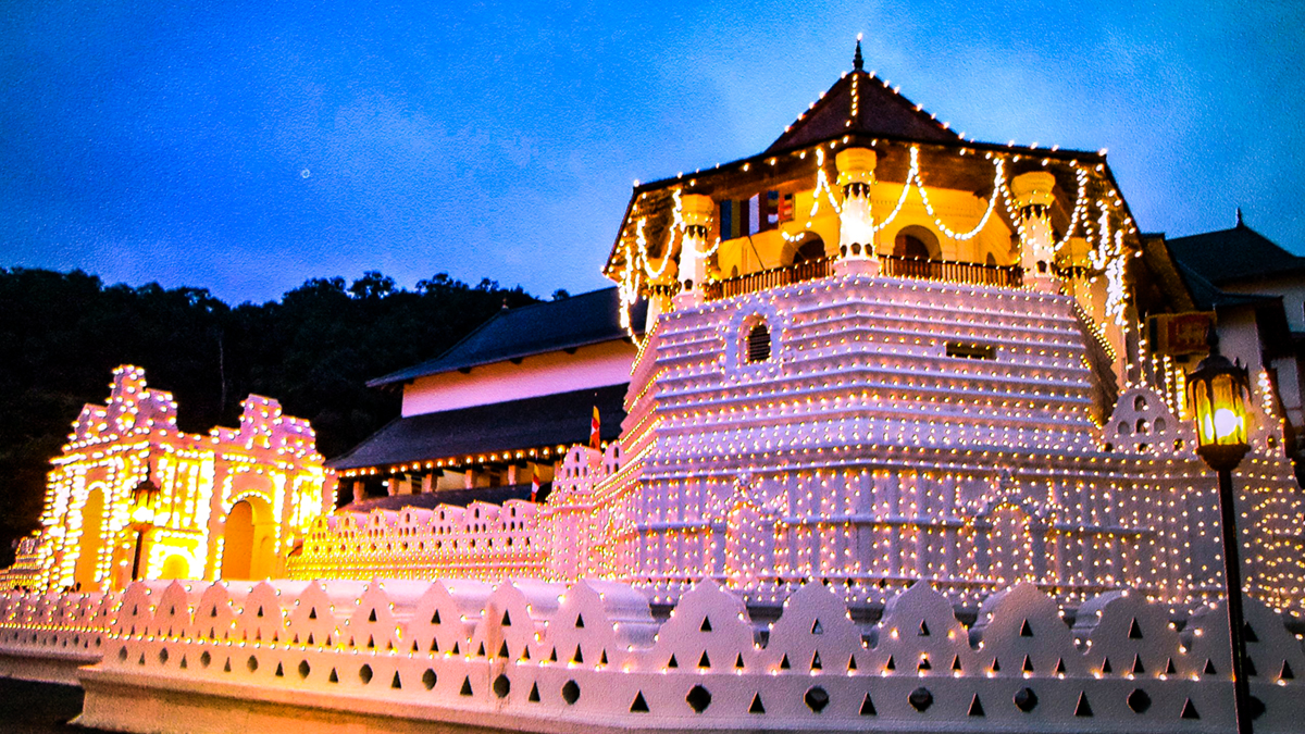 ශ්‍රී දළදා මාළිගාවේ දියවඩන නිලමේ තෝරා ගන්නා දිනය
