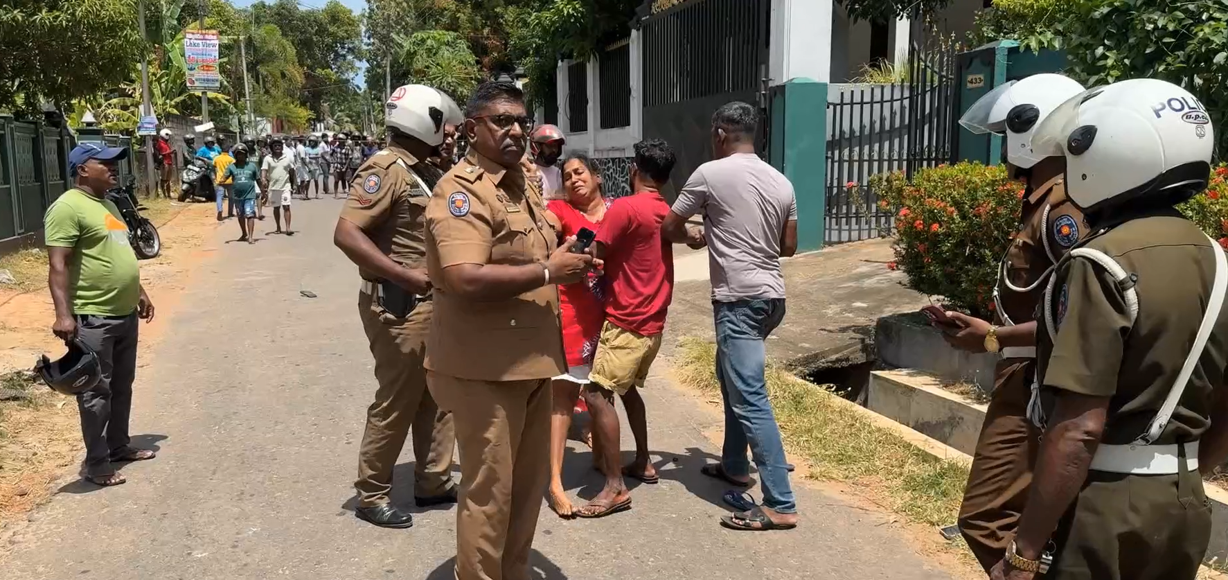 වෙන්නප්පුව පුද්ගල ඝාතනයේ සැකකරුවන් තිදෙනාම අත්අඩංගුවට වෙන්නප්පුව පුද්ගල ඝාතනයේ සැකකරුවන් තිදෙනාම අත්අඩංගුවට