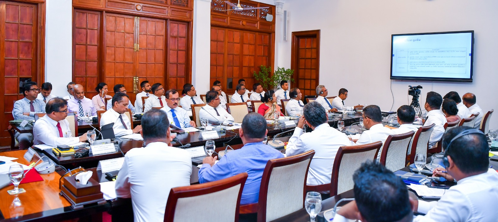 ” ප්‍රජාශක්ති ” රජයේ සංවර්ධන වැඩසටහන්වල ප්‍රගතිය සමාලෝචනයට